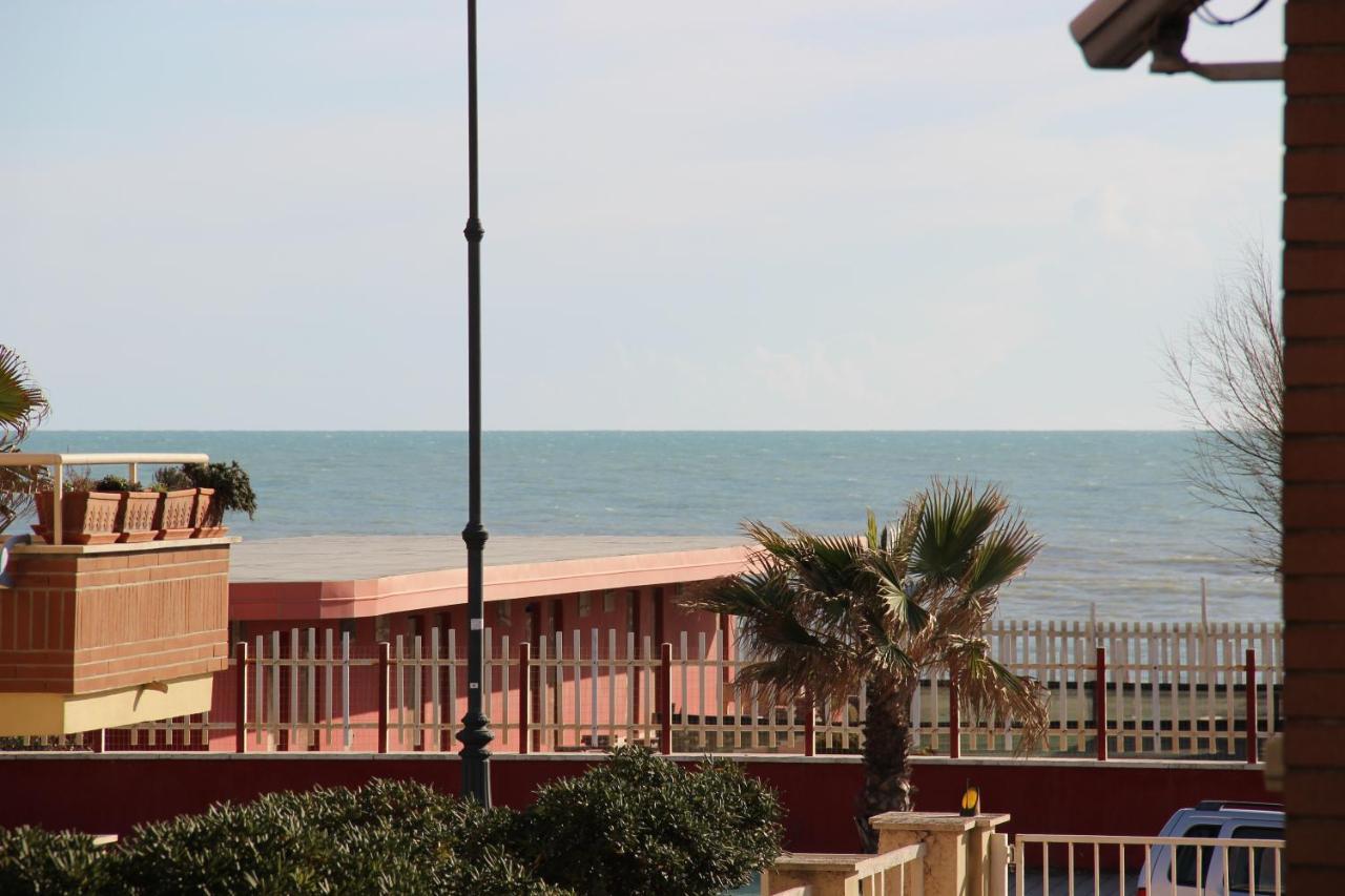Appartamento Via Dei Fabbri Navali Lido di Ostia Exterior photo
